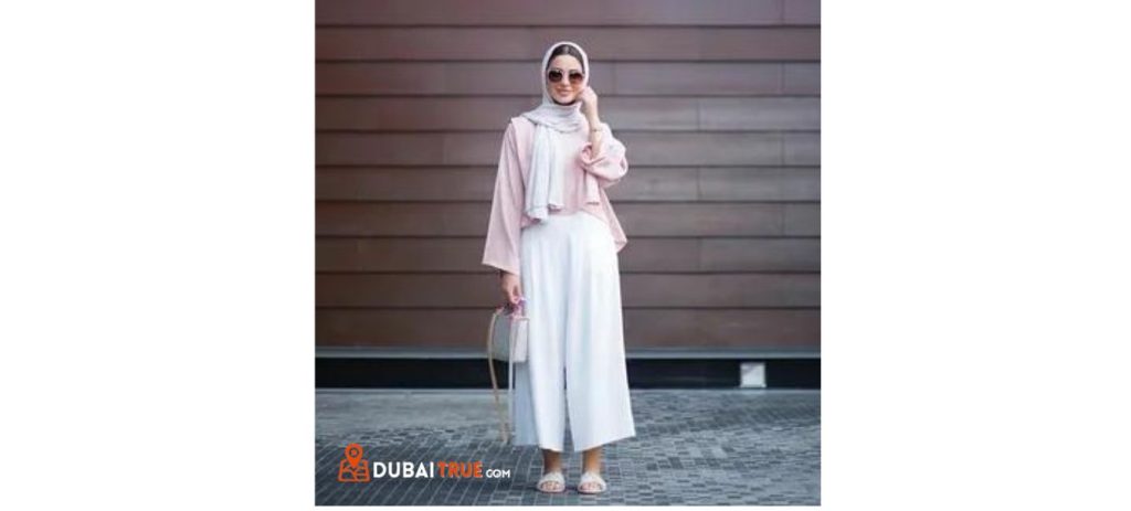 Proper coverage of women's clothing in Dubai