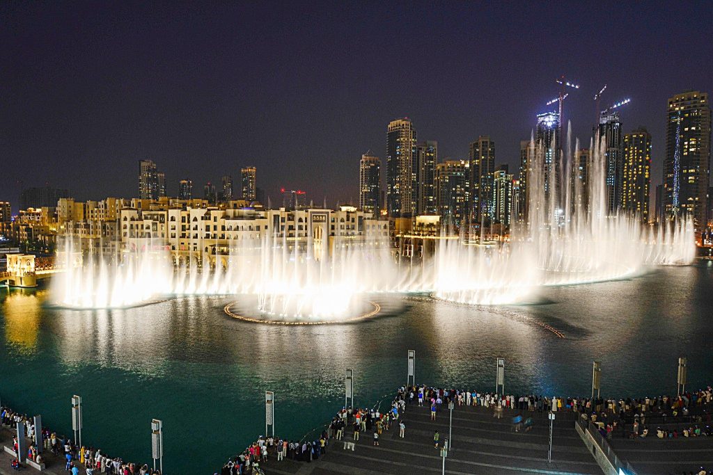 dubai mall fountain timings in ramadan