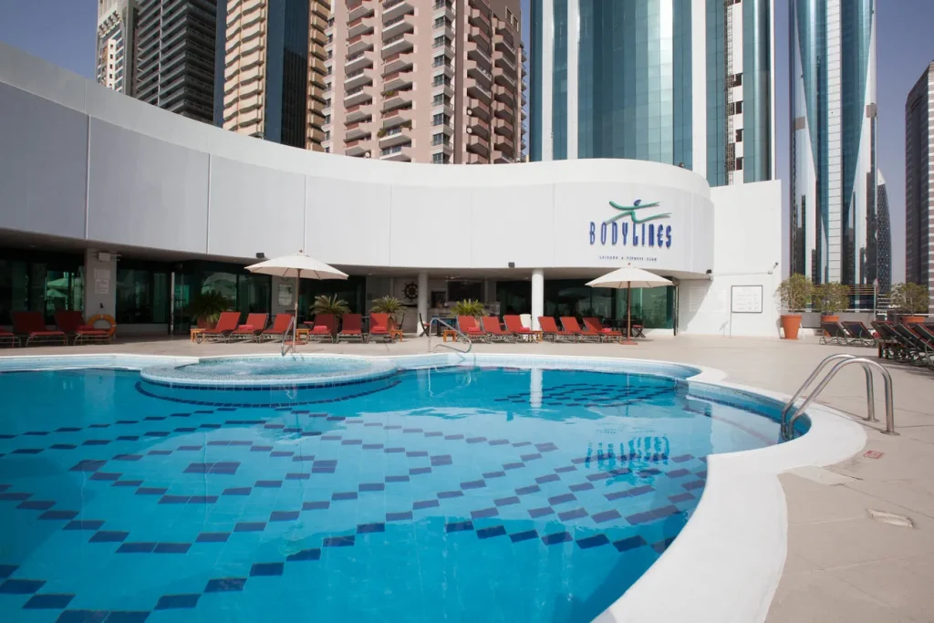 pools inn dubai