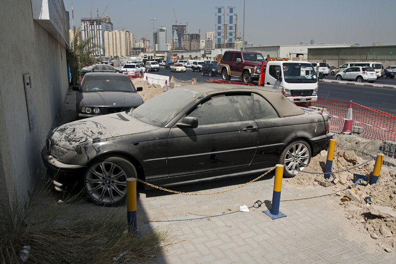 why dubai abandoned cars