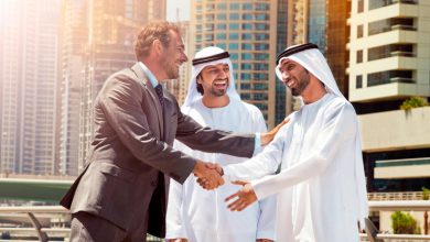 is it easy to get a job in dubai